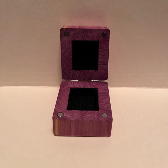 Handmade Cedar Ring Box - Picture 3 of 3